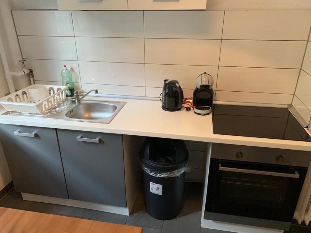Berlin Mal Anders Erleben - Hier Tobt Das Leben Екстериор снимка
